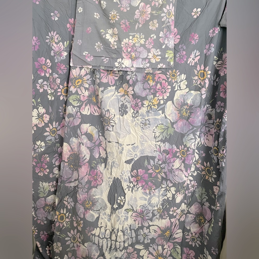 Urban Outfitters Twin XL Duvet & Sham (2) Foral Skull